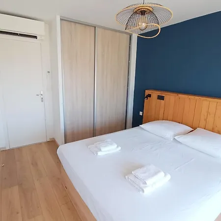 Apartamento T3 With Balcony Near Beach Of