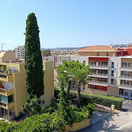 Apartamento T3 With Balcony Near Beach Of